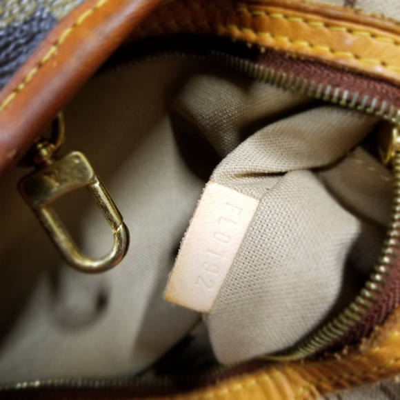 Louis Vuitton Classic Mono Delightful mm - Picture 15 of 16